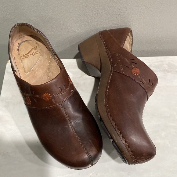 Dansko Brown Leather Clogs Size 10.5 41 - Picture 9 of 11